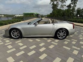 2004 CADILLAC XLR CONVERTIBLE V8, 4.6 LITER CONVERTIBLE 2D