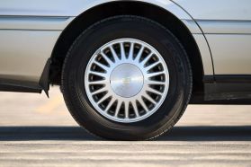 1999 TOYOTA CROWN SEDAN 2JZ-GE ROYAL SALOON ANNIVERSARY PACKAGE