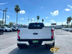 2019 Ford F350 Super Duty Crew Cab - Image 3