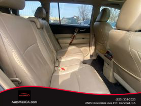 2011 TOYOTA HIGHLANDER