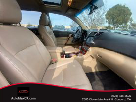 2011 TOYOTA HIGHLANDER