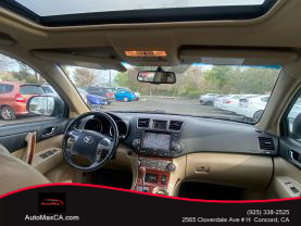2011 TOYOTA HIGHLANDER