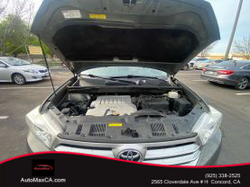 2011 TOYOTA HIGHLANDER