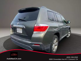 2011 TOYOTA HIGHLANDER
