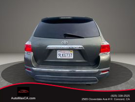 2011 TOYOTA HIGHLANDER