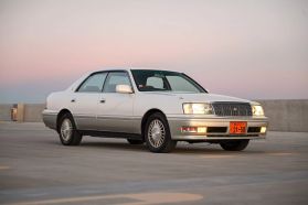1999 TOYOTA CROWN SEDAN 2JZ-GE ROYAL SALOON ANNIVERSARY PACKAGE