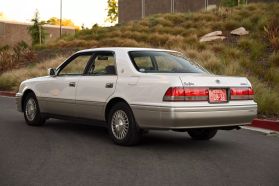 1999 TOYOTA CROWN SEDAN 2JZ-GE ROYAL SALOON ANNIVERSARY PACKAGE