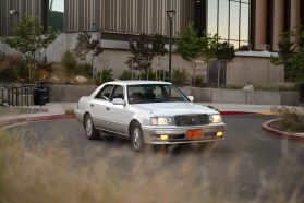 1999 TOYOTA CROWN SEDAN 2JZ-GE ROYAL SALOON ANNIVERSARY PACKAGE