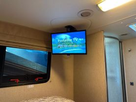 Used 2009 DAMON AVANTI SERIES CLASS A - 3106 WORKHORSE - LA Auto Star located in Virginia Beach, VA