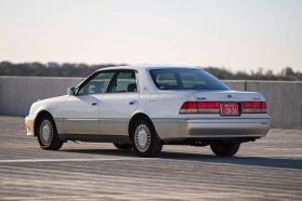 1999 TOYOTA CROWN SEDAN 2JZ-GE ROYAL SALOON ANNIVERSARY PACKAGE