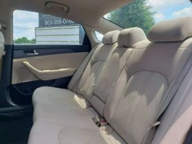 2017 Hyundai Sonata Sedan 4d - Image 19