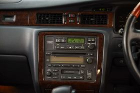 1999 TOYOTA CROWN SEDAN 2JZ-GE ROYAL SALOON ANNIVERSARY PACKAGE