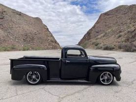 1952 FORD F-1 - V8 -