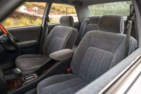 1999 TOYOTA CROWN SEDAN 2JZ-GE ROYAL SALOON ANNIVERSARY PACKAGE