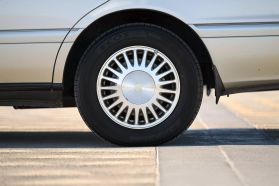 1999 TOYOTA CROWN SEDAN 2JZ-GE ROYAL SALOON ANNIVERSARY PACKAGE