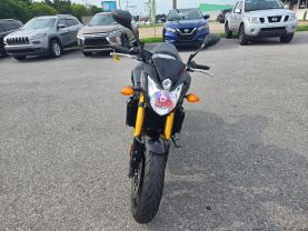 2011 YAMAHA FZ8 SPORTBIKES - -