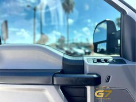 2019 Ford F350 Super Duty Crew Cab - Image 14