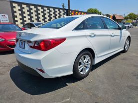 2014 HYUNDAI SONATA SEDAN 4-CYL, PZEV, 2.4 LITER GLS SEDAN 4D