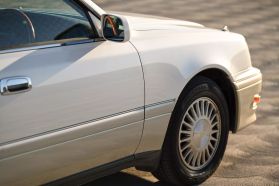 1999 TOYOTA CROWN SEDAN 2JZ-GE ROYAL SALOON ANNIVERSARY PACKAGE