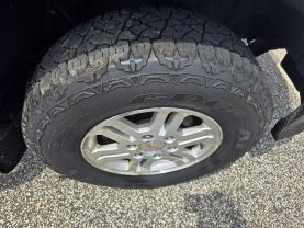 2012 GMC CANYON CREW CAB PICKUP 5-CYL, 3.7 LITER SLE PICKUP 4D 5 FT