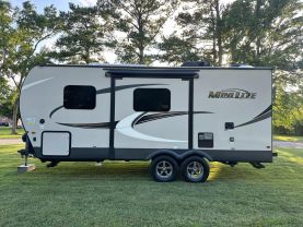 Used 2021 ROCKWOOD BY FOREST RIVER MINI LITE TRAVEL TRAILER - 2205S - LA Auto Star located in Virginia Beach, VA