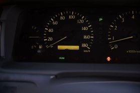1999 TOYOTA CROWN SEDAN 2JZ-GE ROYAL SALOON ANNIVERSARY PACKAGE