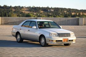1999 TOYOTA CROWN SEDAN 2JZ-GE ROYAL SALOON ANNIVERSARY PACKAGE