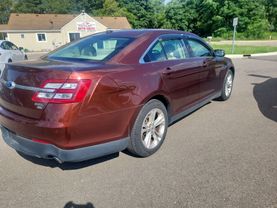 2015 FORD TAURUS SEDAN V6, 3.5 LITER SEL SEDAN 4D