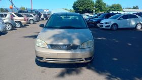 2007 Ford Focus - Image 2