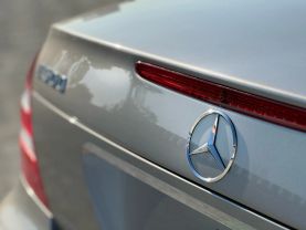 2004 MERCEDES-BENZ E-CLASS SEDAN V8, 5.0 LITER E 500 SEDAN 4D