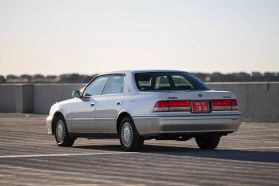 1999 TOYOTA CROWN SEDAN 2JZ-GE ROYAL SALOON ANNIVERSARY PACKAGE