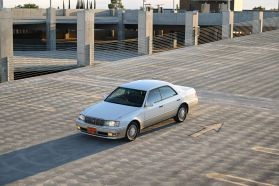 1999 TOYOTA CROWN SEDAN 2JZ-GE ROYAL SALOON ANNIVERSARY PACKAGE