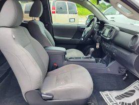 2019 Toyota Tacoma Access Cab Sr Pickup 4d 6 Ft - Image 19