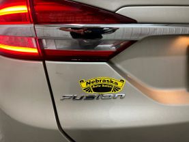 2017 FORD FUSION SEDAN 4-CYL, 2.5 LITER SE SEDAN 4D