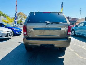 2009 JEEP GRAND CHEROKEE SUV V6, 3.7 LITER LAREDO SPORT UTILITY 4D