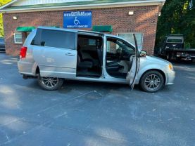 2017 DODGE GRAND CARAVAN PASSENGER PASSENGER V6, FLEX FUEL, 3.6 LITER SXT MINIVAN 4D