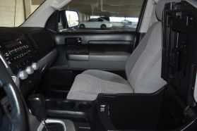 2011 TOYOTA TUNDRA CREWMAX PICKUP V8, 4.6 LITER PICKUP 4D 5 1/2 FT