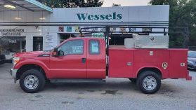 2015 Ford F350 Super Duty Super Cab Xl Utility Body 4x4 - Image 1