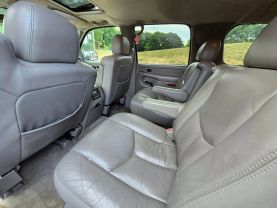 2004 CHEVROLET SUBURBAN 1500 SUV V8, 5.3 LITER LS SPORT UTILITY 4D