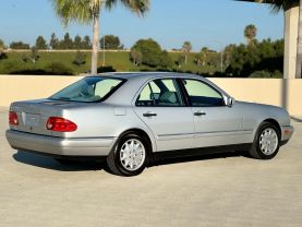 1999 MERCEDES-BENZ E-CLASS SEDAN V6, 3.2 LITER E 320 SEDAN 4D
