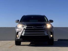 2019 TOYOTA HIGHLANDER SUV V6, 3.5 LITER XLE SPORT UTILITY 4D