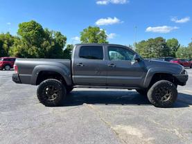 2011 TOYOTA TACOMA DOUBLE CAB PICKUP V6, 4.0 LITER PICKUP 4D 5 FT