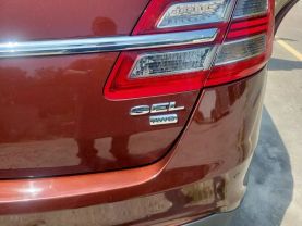 2015 FORD TAURUS SEDAN V6, 3.5 LITER SEL SEDAN 4D