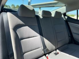 2017 HYUNDAI ELANTRA SEDAN 4-CYL, PZEV, 2.0 LITER SE SEDAN 4D