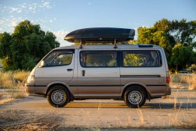 1993 TOYOTA HIACE VAN 1KZ-TE SUPER CUSTOM