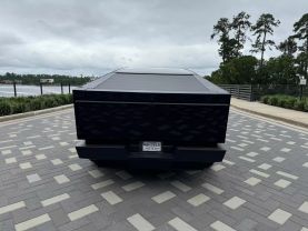 2024 TESLA CYBERTRUCK PICKUP DUAL AC ELECTRIC MOTORS ALL-WHEEL DRIVE PICKUP 4D 6 FT