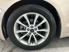 2017 FORD FUSION SEDAN 4-CYL, 2.5 LITER SE SEDAN 4D