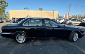 2005 JAGUAR XJ SEDAN V8, 4.2 LITER XJ VANDEN PLAS SEDAN 4D