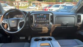 2015 Chevrolet Silverado 1500 Crew Cab - Image 32
