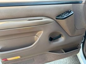 1996 FORD BRONCO SUV V8, 5.8 LITER SPORT UTILITY 2D